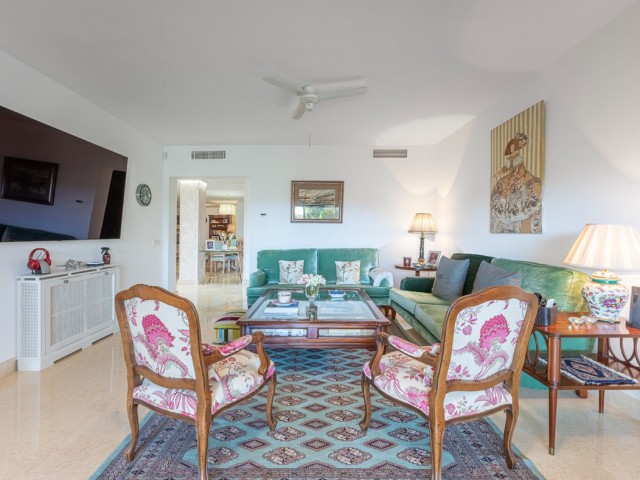 2 Makuuhuoneen Huoneisto Benahavís