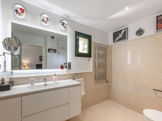 3 Makuuhuoneen Huoneisto Benahavís