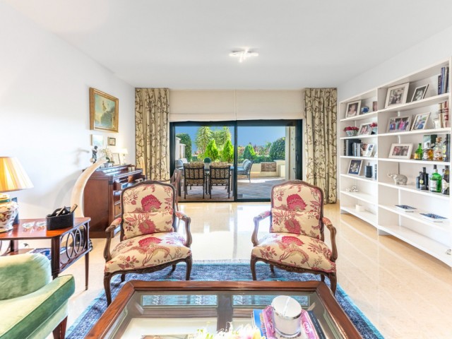 3 Makuuhuoneen Huoneisto Benahavís