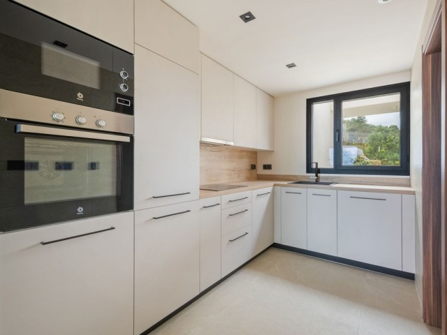 2 Schlafzimmer Apartment in Nueva Andalucía