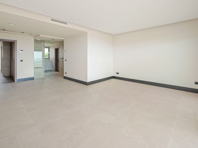 2 Schlafzimmer Apartment in Nueva Andalucía