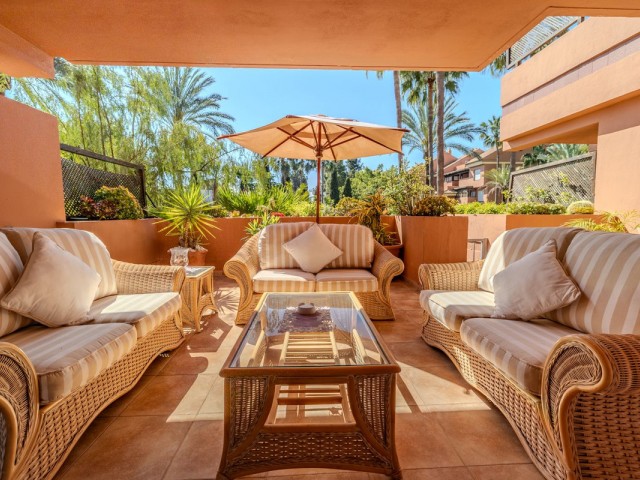 2 Makuuhuoneen Huoneisto Puerto Banús