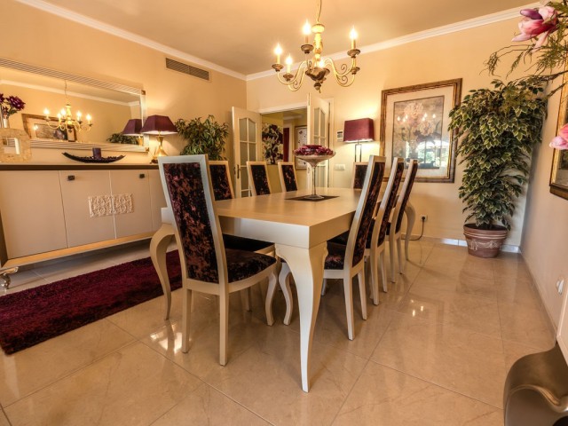 2 Makuuhuoneen Huoneisto Puerto Banús