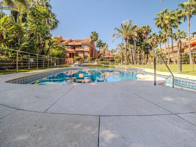 2 Makuuhuoneen Huoneisto Puerto Banús