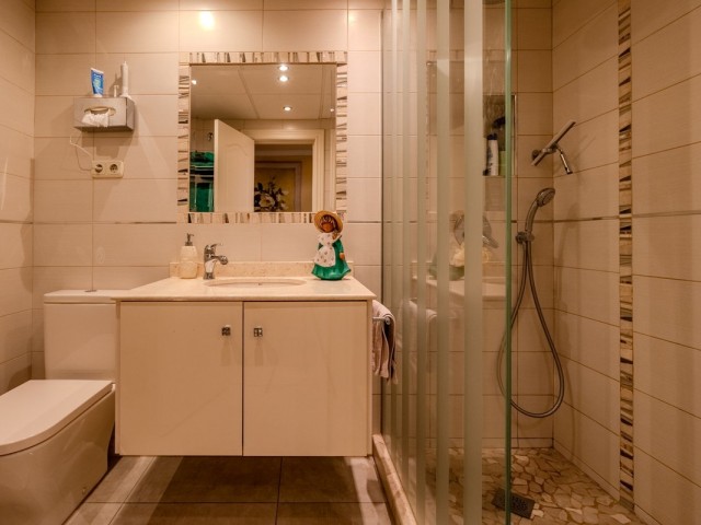 2 Makuuhuoneen Huoneisto Puerto Banús