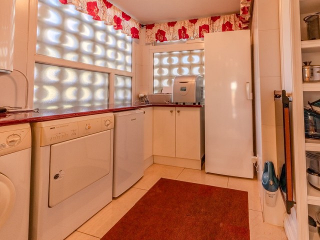 2 Makuuhuoneen Huoneisto Puerto Banús