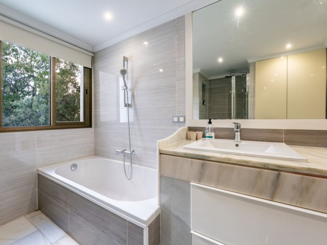 Penthouse in Elviria