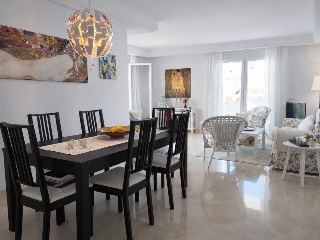 2 Schlafzimmer Apartment in Nueva Andalucía