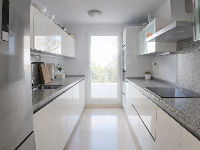 2 Schlafzimmer Apartment in Nueva Andalucía