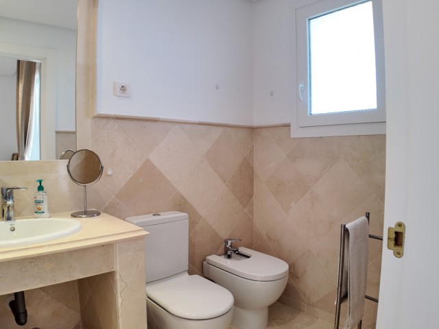 2 Schlafzimmer Apartment in Nueva Andalucía