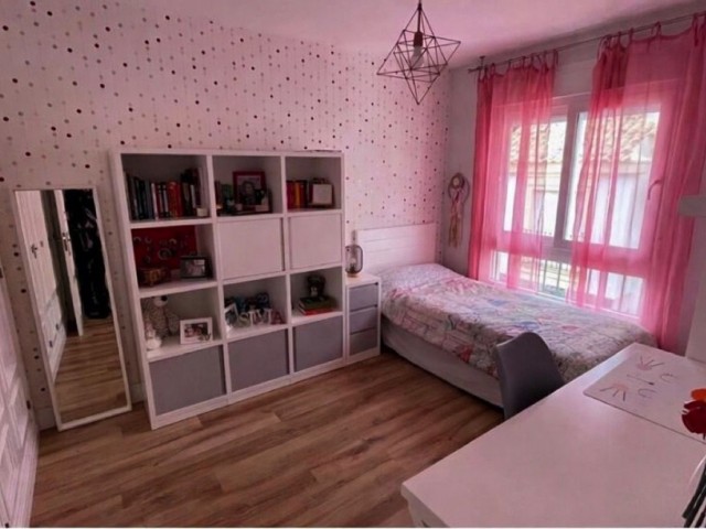 4 Schlafzimmer Reihenhaus in Marbella