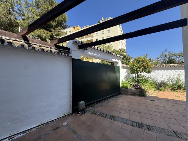 7 Slaapkamer Rijtjeshuis in Marbella