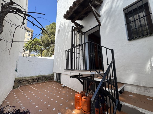 7 Slaapkamer Rijtjeshuis in Marbella
