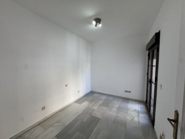 7 Slaapkamer Rijtjeshuis in Marbella