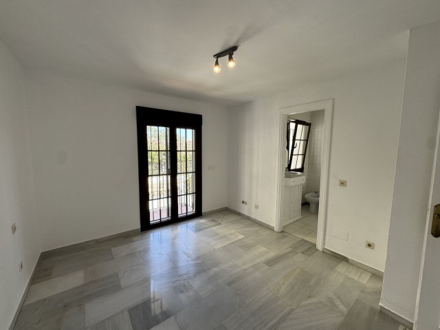 7 Slaapkamer Rijtjeshuis in Marbella