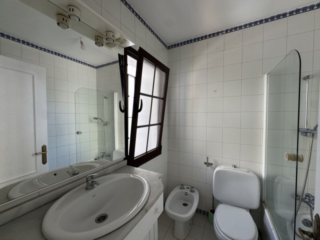 7 Slaapkamer Rijtjeshuis in Marbella