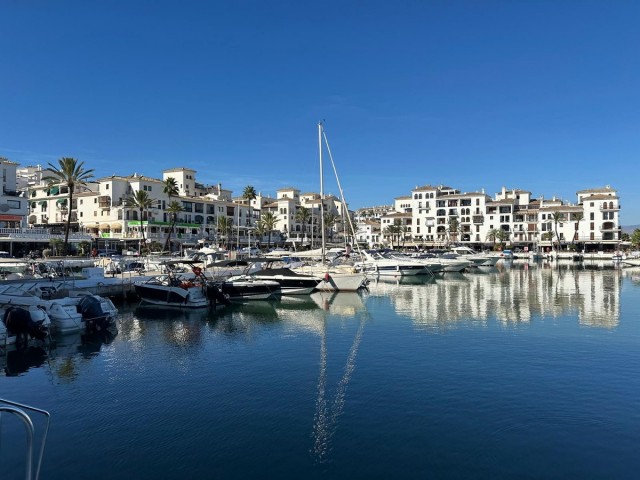 2 Makuuhuoneen Huoneisto Manilva