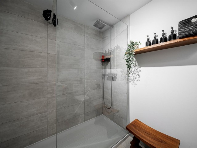 2 Makuuhuoneen Huoneisto Manilva