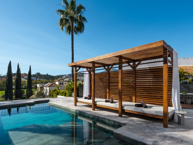 4 Schlafzimmer Villa in Nueva Andalucía