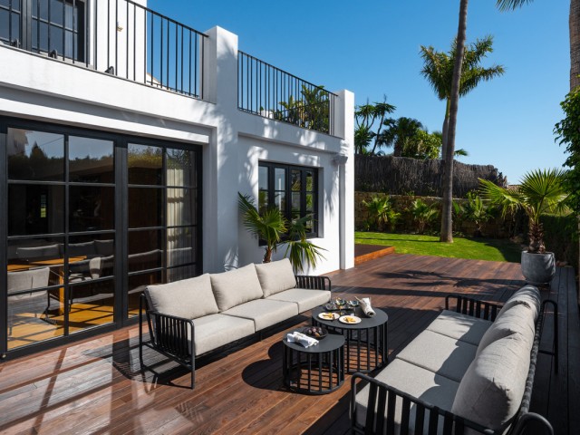 4 Schlafzimmer Villa in Nueva Andalucía