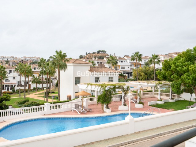 Maison mitoyenne avec 5 Chambres  à Benalmadena Costa