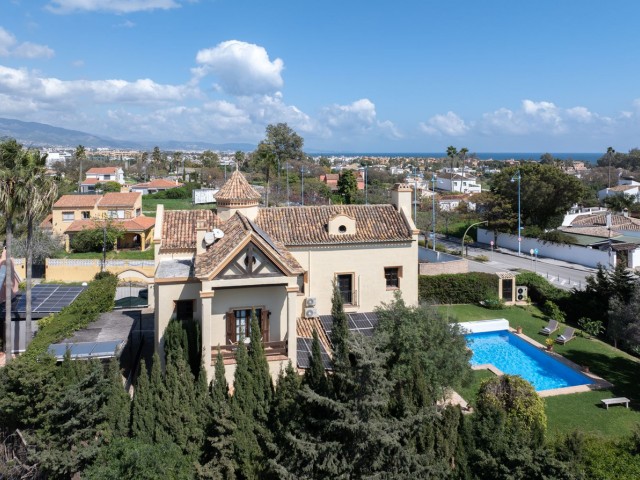 5 Makuuhuoneen Huvila San Pedro de Alcántara