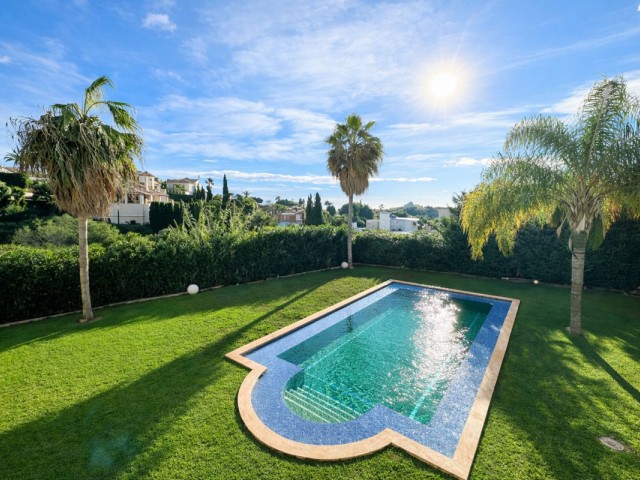 7 Makuuhuoneen Huvila Benahavís