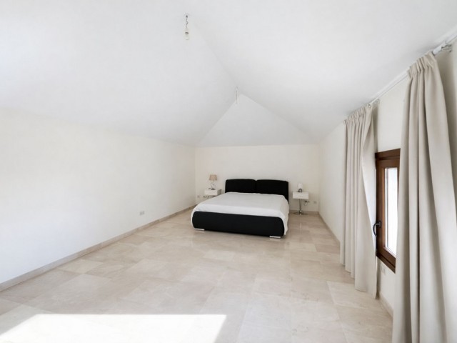 7 Makuuhuoneen Huvila Benahavís