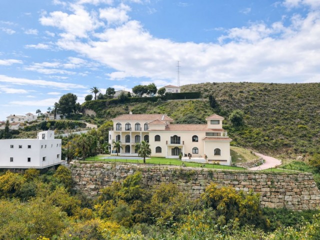 7 Makuuhuoneen Huvila Benahavís