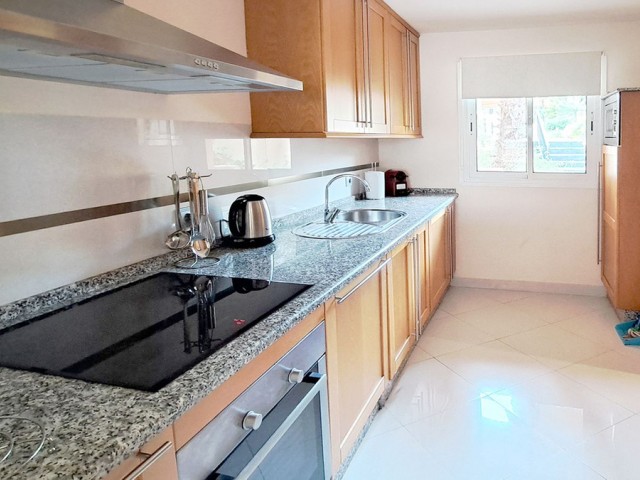 2 Schlafzimmer Apartment in Nueva Andalucía