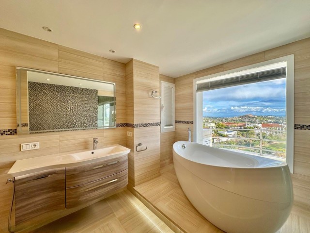 4 Slaapkamer Villa in Benahavís