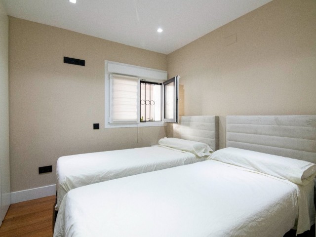 Apartamento con 3 Dormitorios  en Puerto Banús