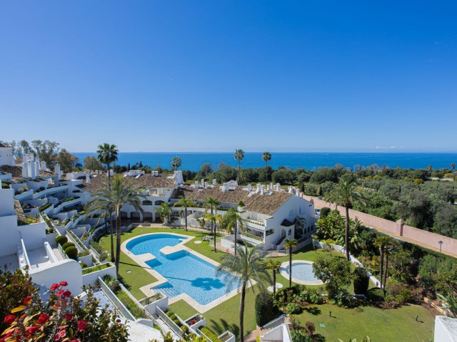 Kattohuoneisto Río Real - R5340790