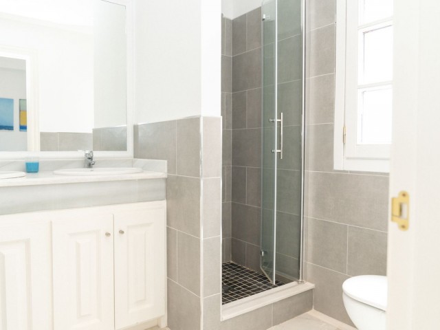 3 Makuuhuoneen Rivitalo La Heredia