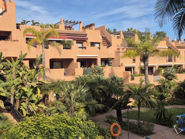 Apartamento con 2 Dormitorios  en Los Flamingos