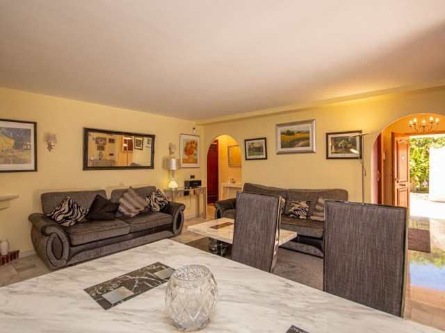 3 Makuuhuoneen Huvila Marbesa