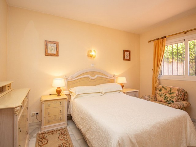 3 Makuuhuoneen Huvila Marbesa