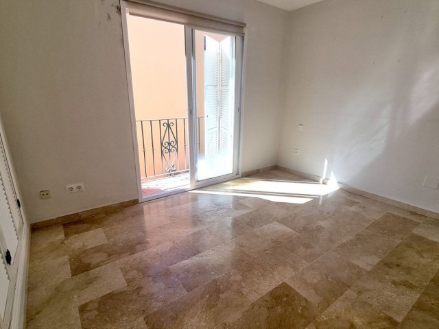 3 Slaapkamer Rijtjeshuis in Nueva Andalucía