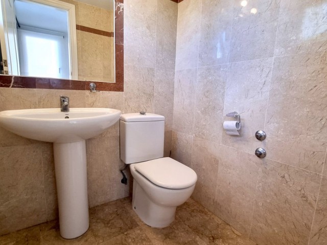 3 Slaapkamer Rijtjeshuis in Nueva Andalucía