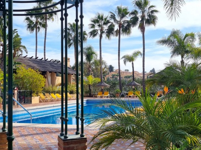 3 Slaapkamer Rijtjeshuis in Nueva Andalucía