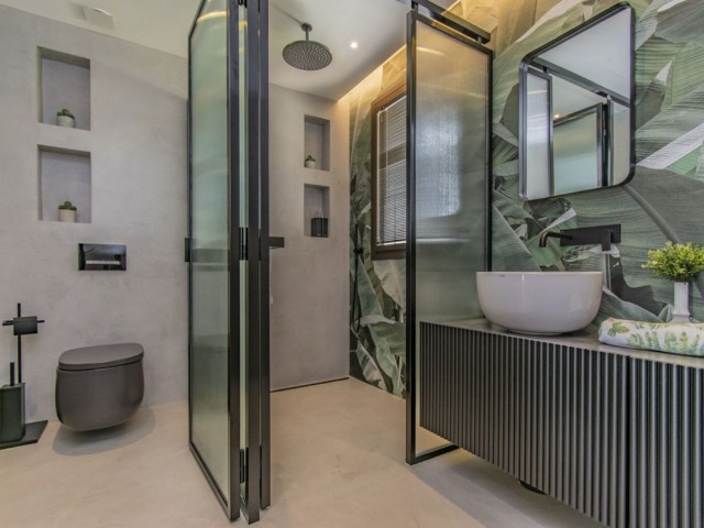 4 Soveroms Rekkehus i Puerto Banús