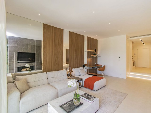 4 Soveroms Rekkehus i Puerto Banús