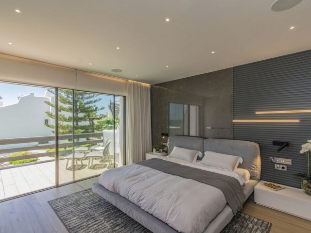 4 Soveroms Rekkehus i Puerto Banús