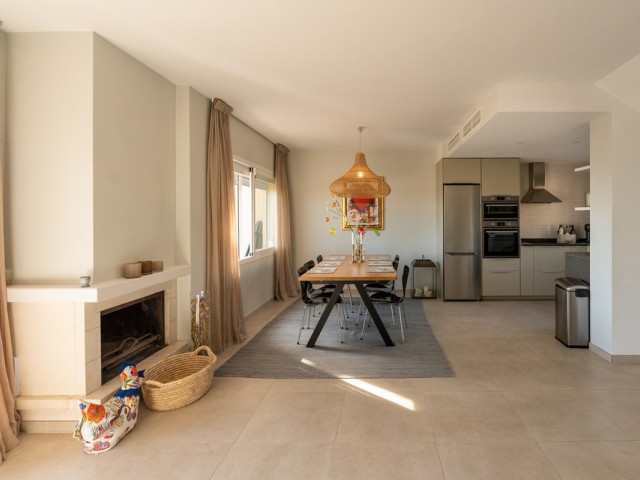 4 Makuuhuoneen Rivitalo Nueva Andalucía