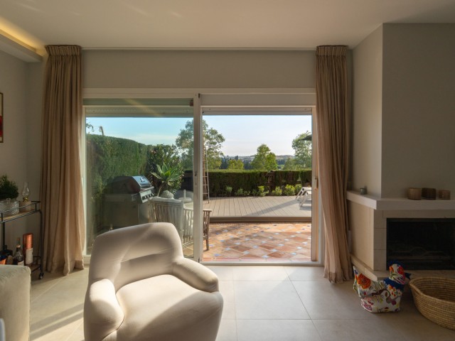 4 Makuuhuoneen Rivitalo Nueva Andalucía