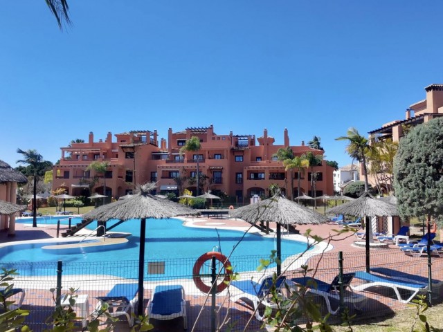 Appartement avec 3 Chambres  à Estepona