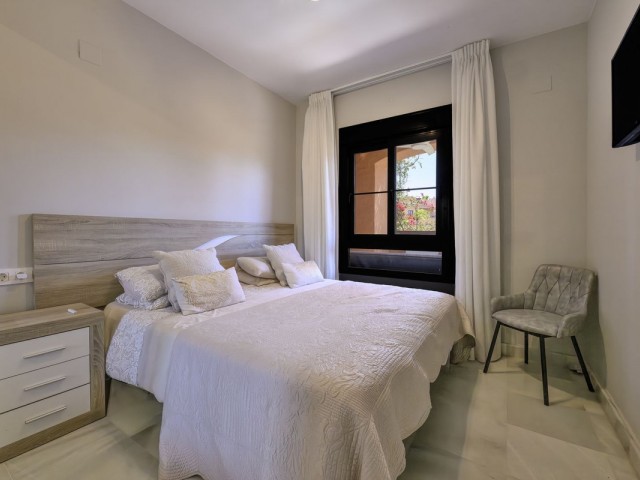 Appartement avec 3 Chambres  à Estepona