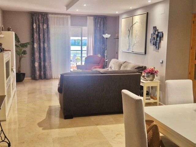 Appartement avec 3 Chambres  à Marbella