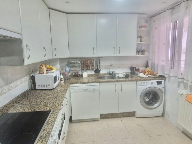 Appartement avec 3 Chambres  à Marbella