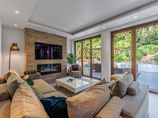 Villa avec 5 Chambres  à Marbella